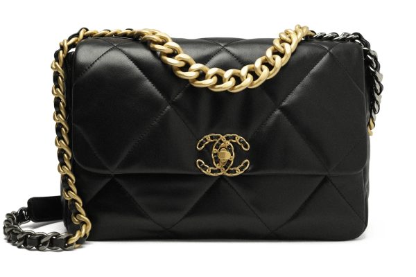 Chanel 19
